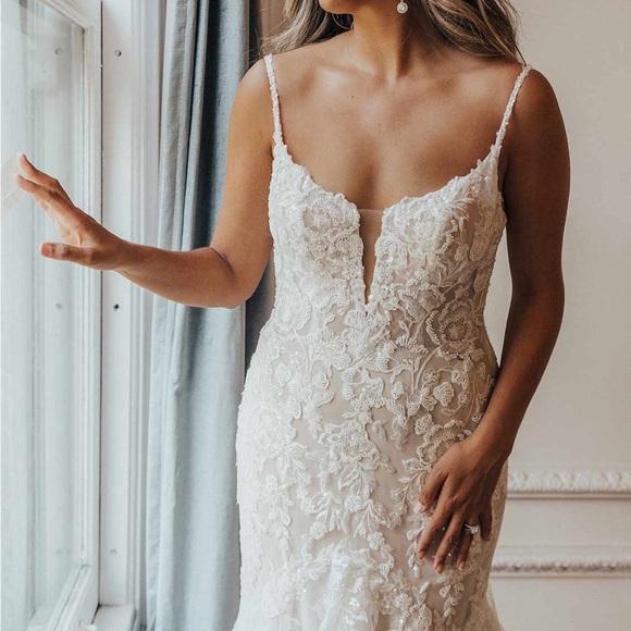 Essenes of Australia Wedding dress - Picture 4 of 14